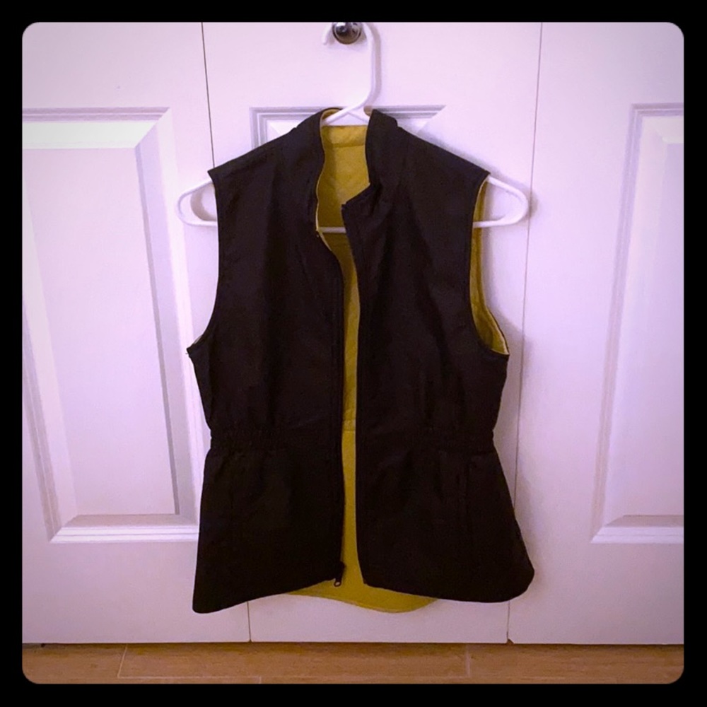 Reversible vest